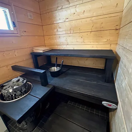 Villa Nuaksen Kruunu *