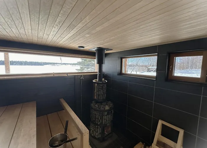 Nuaksen Kruunu Villa *